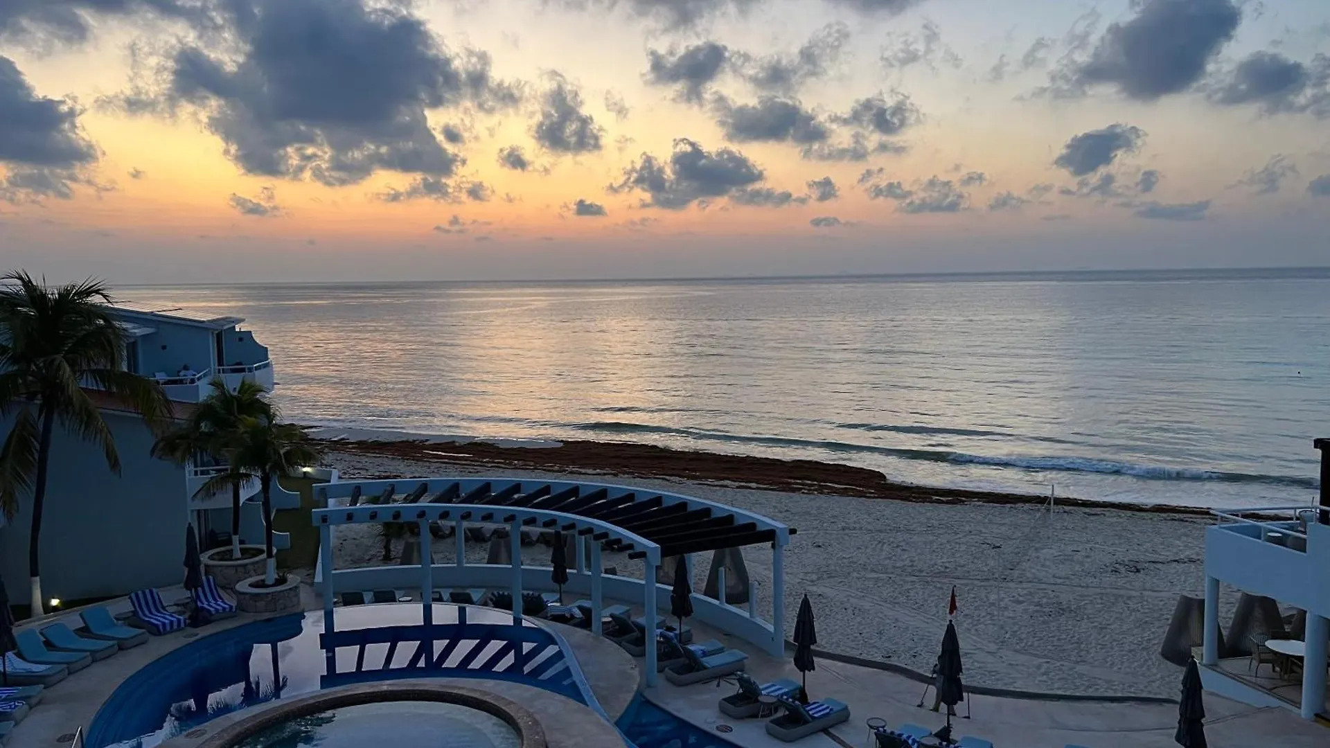 Apartment Luxury Beachfront Condo Playa del Carmen